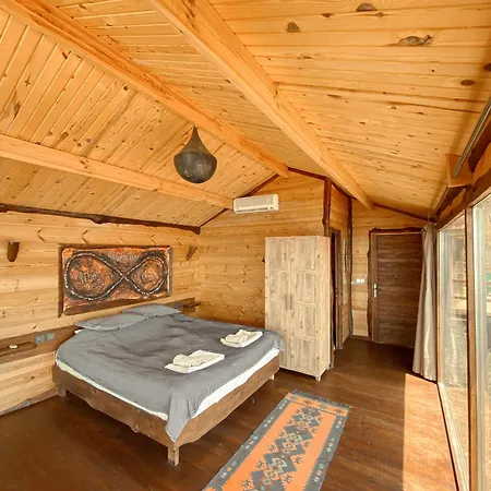Guest house 11-11shambala