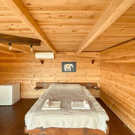 11-11shambala Guest house